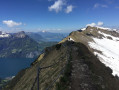 Crête entre le Klingenstock et le Fronalpstock Crête entre le Klingenstock et le Fronalpstock