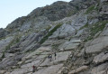 Les dalles avec des traces de dinosaures Les dalles avec des traces de dinosaures