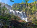 Wasserfall von Ars und Teich von Guzet Cascade d'Ars et Etang de Guzet